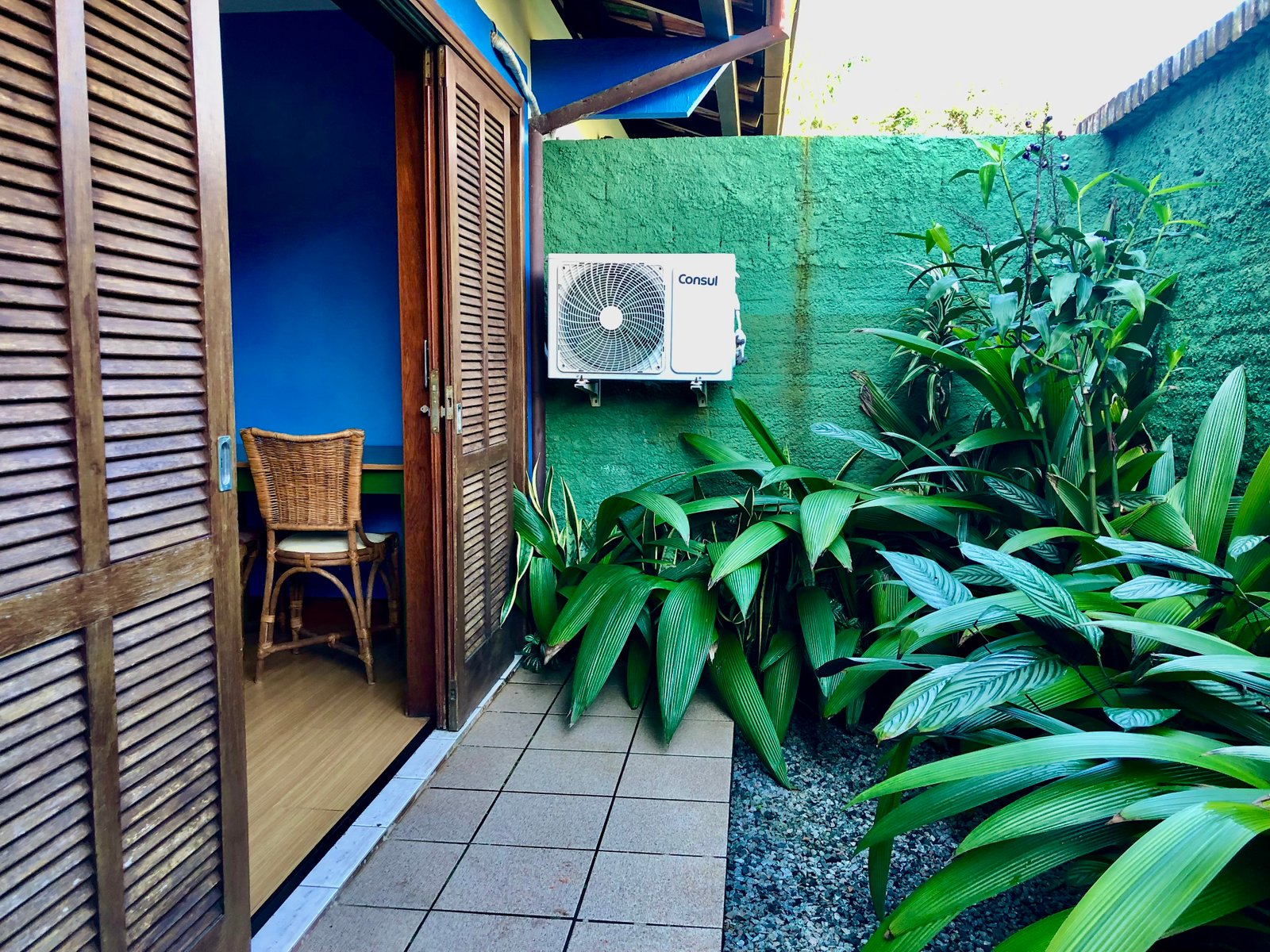 Pousada Natur Campeche - Jardim da suíte térrea na pousada